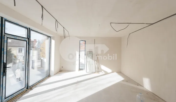 Дом, Кодру, ПЛАЮЛУЙ