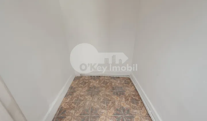 Офис, Центр, АЛЕКСАНДРУ ХЫЖДЕУ