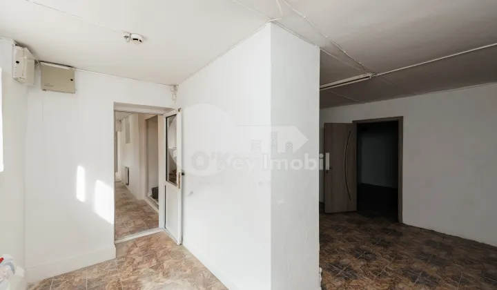 Офис, Центр, АЛЕКСАНДРУ ХЫЖДЕУ