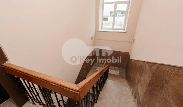 Офис, Центр, КОЛУМНА