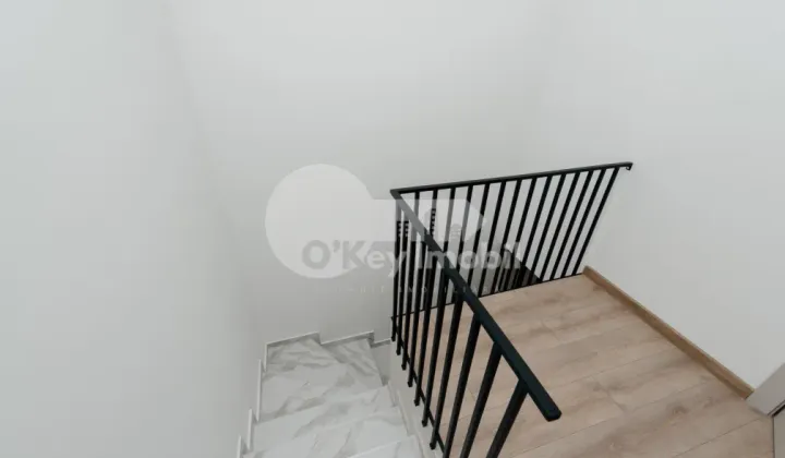 Townhouse, GRĂTIEȘTI