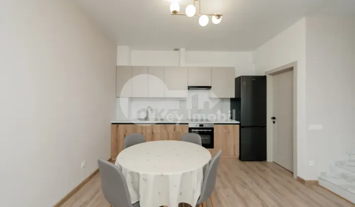 Townhouse, GRĂTIEȘTI