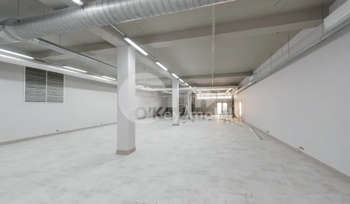 Комм. помещение, Центр, КОЛУМНА