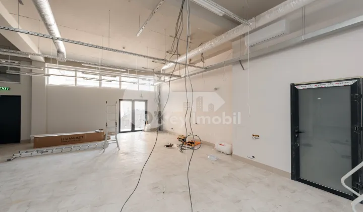 Комм. помещение, Центр, КОЛУМНА