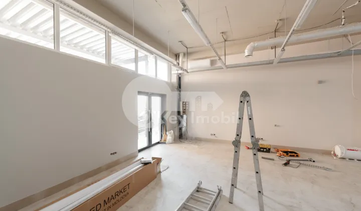 Комм. помещение, Центр, КОЛУМНА