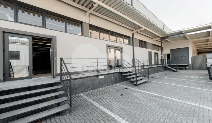 Комм. помещение, Центр, КОЛУМНА