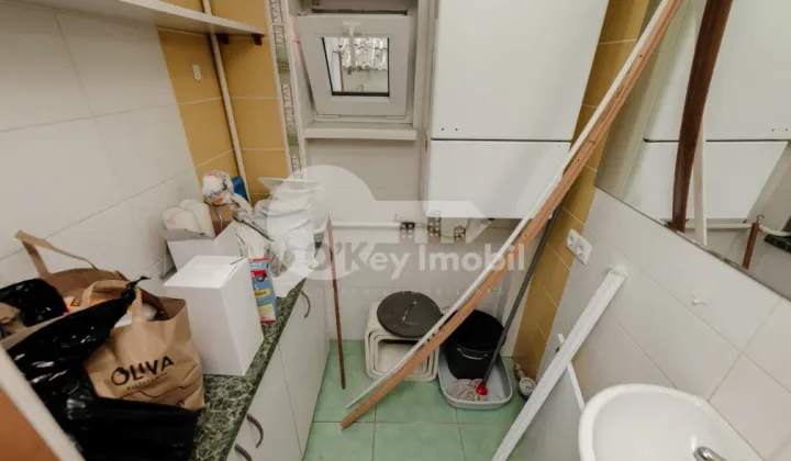 Oficiu, Centru, ALEXEI ȘCIUSEV