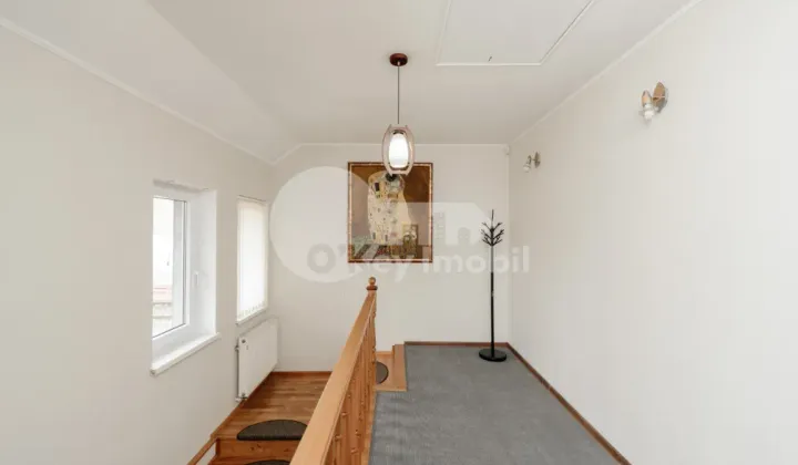 Oficiu, Centru, ALEXEI ȘCIUSEV