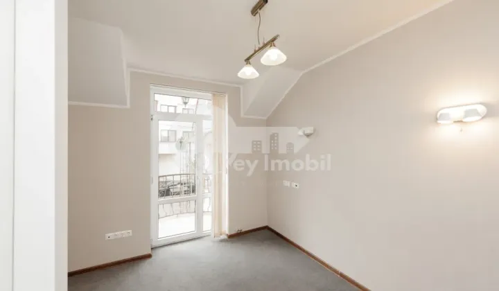 Oficiu, Centru, ALEXEI ȘCIUSEV