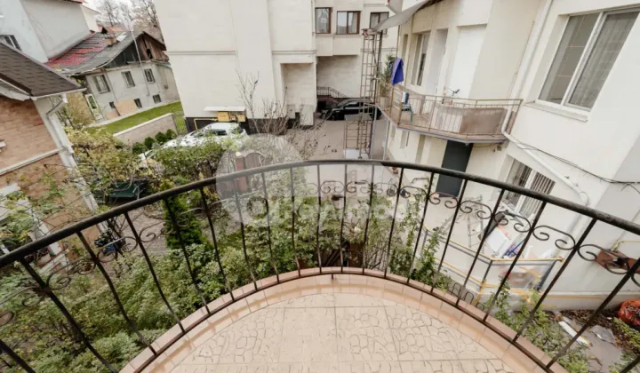 Oficiu, Centru, ALEXEI ȘCIUSEV