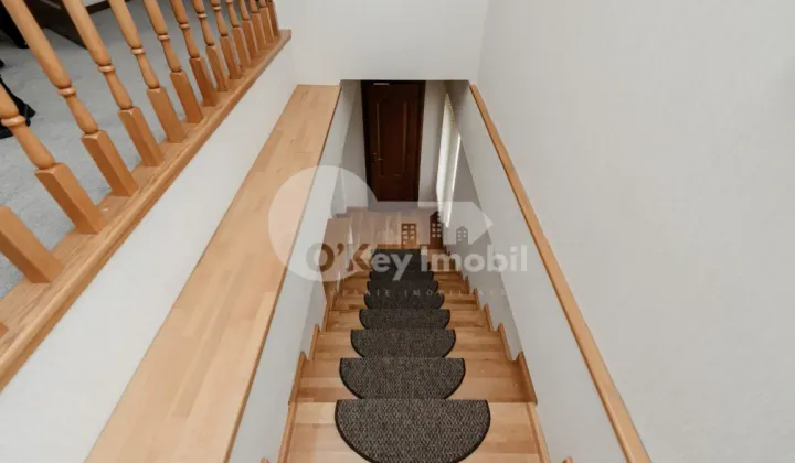 Oficiu, Centru, ALEXEI ȘCIUSEV