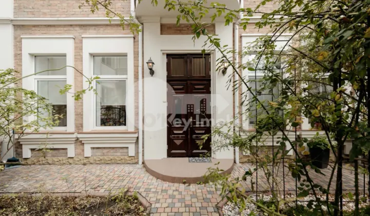 Oficiu, Centru, ALEXEI ȘCIUSEV