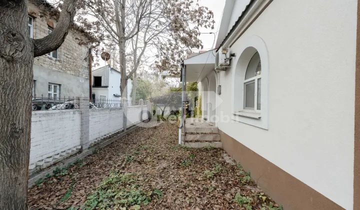 Комм. помещение, Центр, МИХАИЛ КОГАЛНИЧАНУ