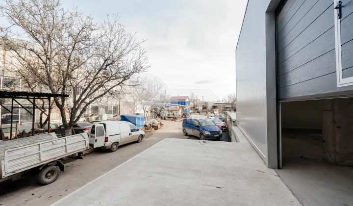 Склад, Чеканы, УЗИНЕЛОР