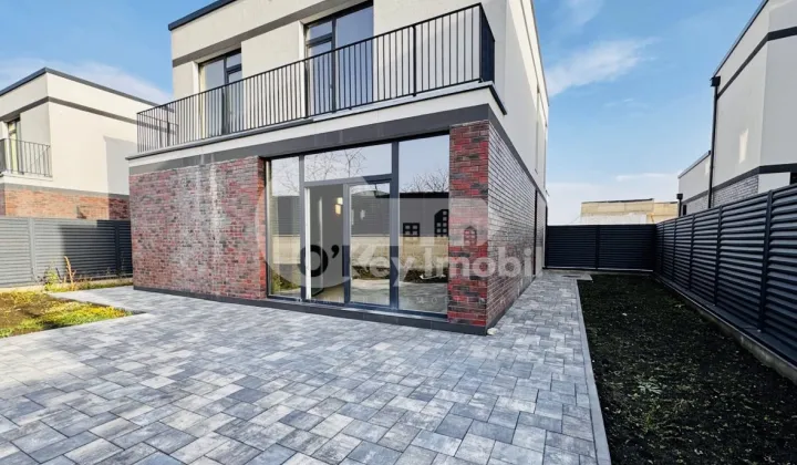 Дом, КОЛОНИЦА