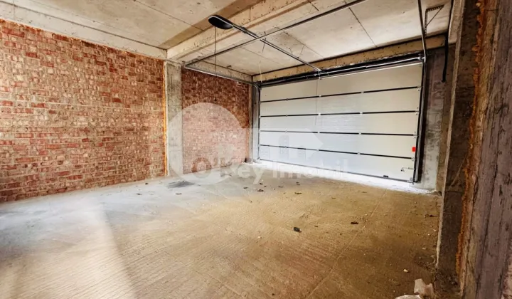 Дом, КОЛОНИЦА