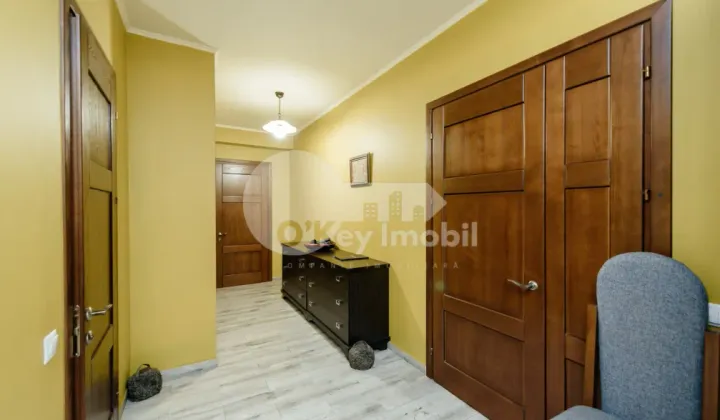 Apartament, Centru, MELESTIU