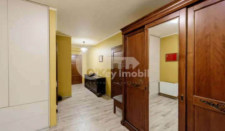 Apartament, Centru, MELESTIU