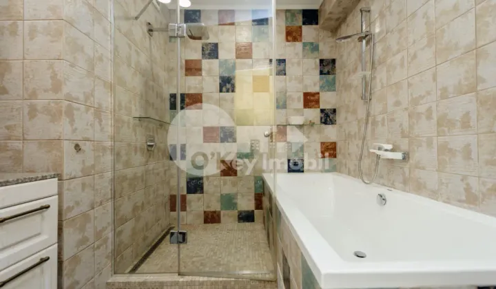 Apartament, Centru, MELESTIU