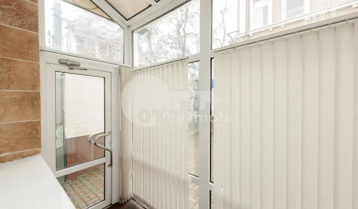 Офис, Центр, БЭНУЛЕСКУ БОДОНИ