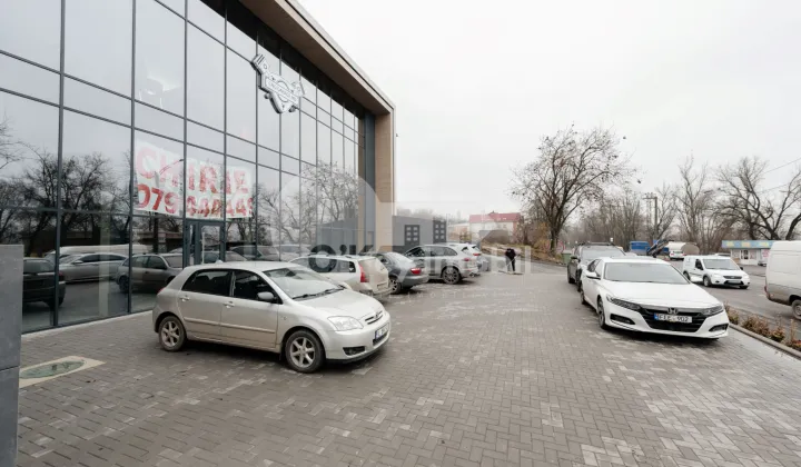 Spațiu comercial, Râșcani, PETRICANI