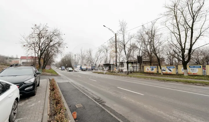 Spațiu comercial, Râșcani, PETRICANI