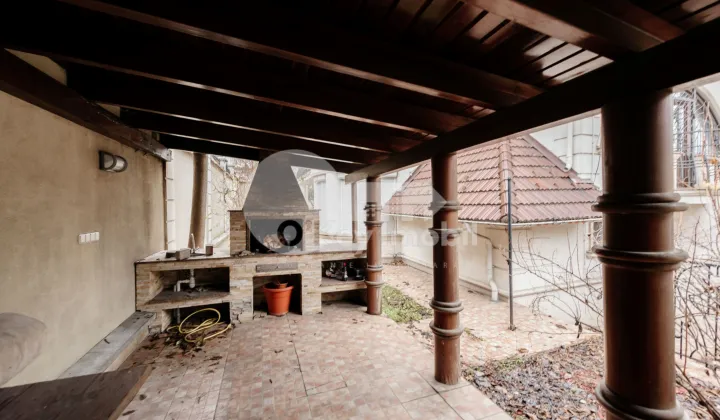 Комм. помещение, Рышкановка, СПАРТАКУС