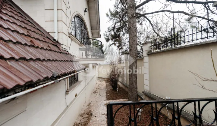 Комм. помещение, Рышкановка, СПАРТАКУС