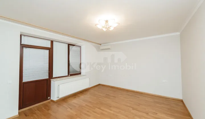 Комм. помещение, Рышкановка, СПАРТАКУС