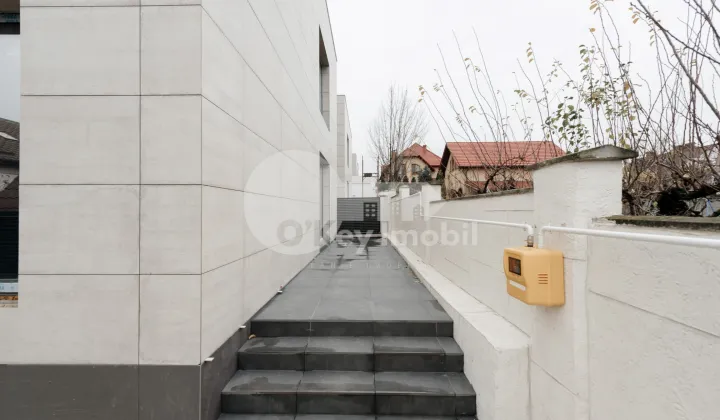 Дом, Рышкановка, УЛ. ЧИКАГО