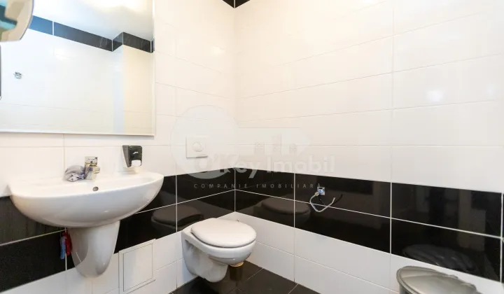 Офис, Центр, МИХАЙ ВИТЯЗУЛ