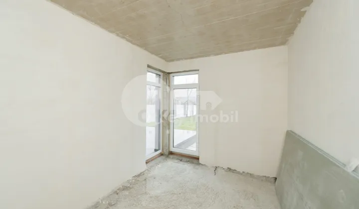 Дом, КОЖУШНА