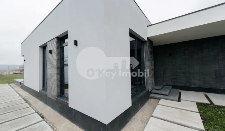 Дом, КОЖУШНА