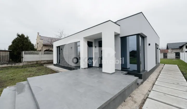 Дом, КОЖУШНА