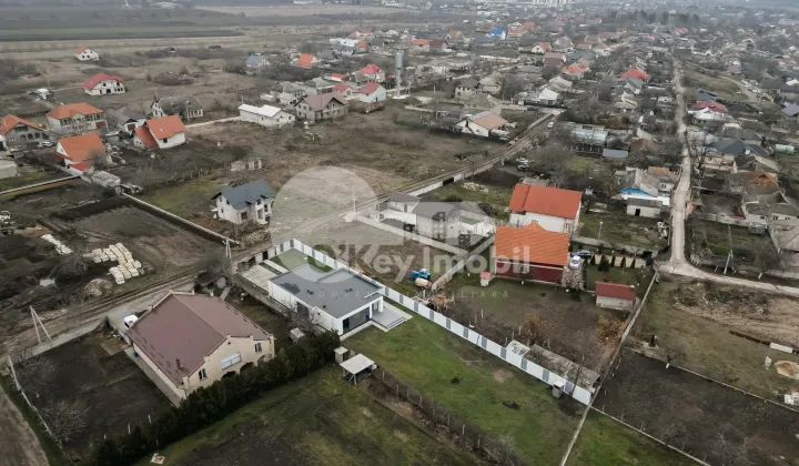 Дом, КОЖУШНА