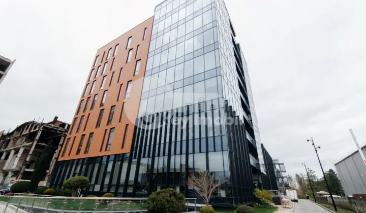 Офис, Центр, МИХАЙ ВИТЯЗУЛ