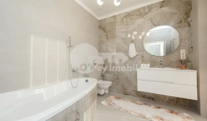 Townhouse, Botanica, PĂȘUNILOR