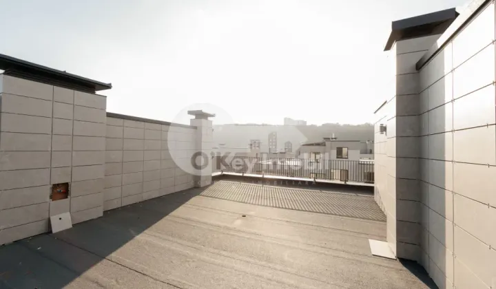 Townhouse, Botanica, PĂȘUNILOR