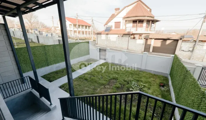 Townhouse, Botanica, PĂȘUNILOR