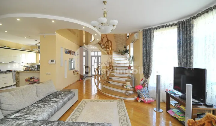 Casă, Telecentru, HÂNCEȘTI