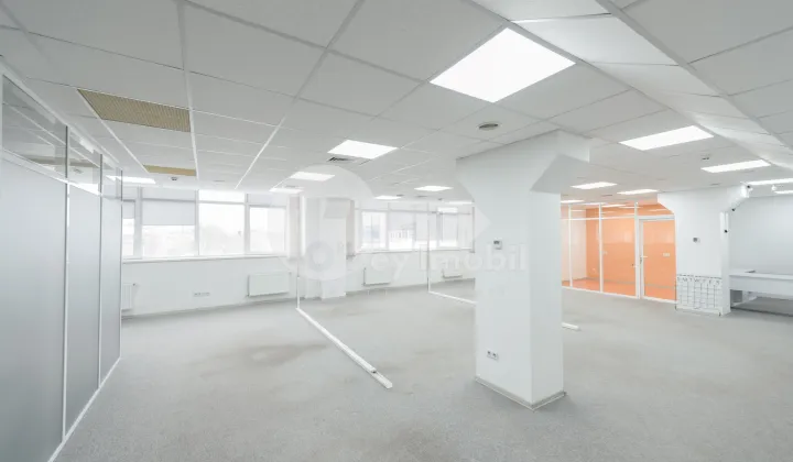 Офис, Буюканы, КАЛЯ ЕШИЛОР