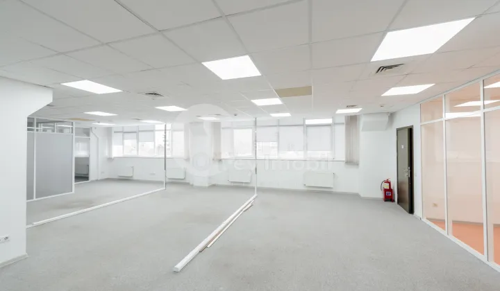 Офис, Буюканы, КАЛЯ ЕШИЛОР