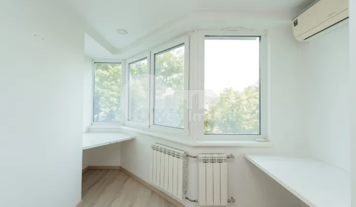 Квартира, Центр, НИКОЛАЕ ЙОРГА