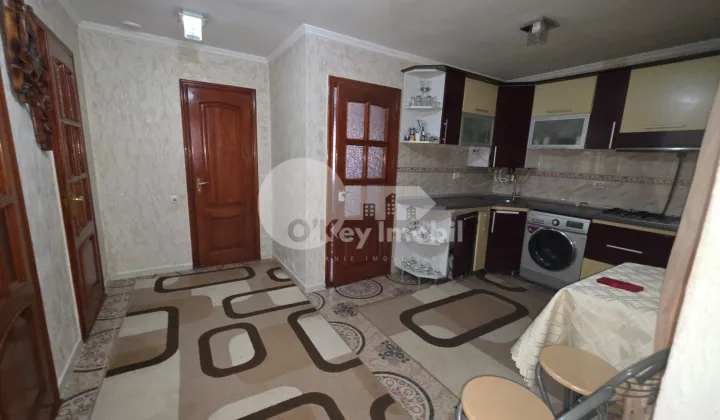 Дом, ЯЛОВЕНЫ