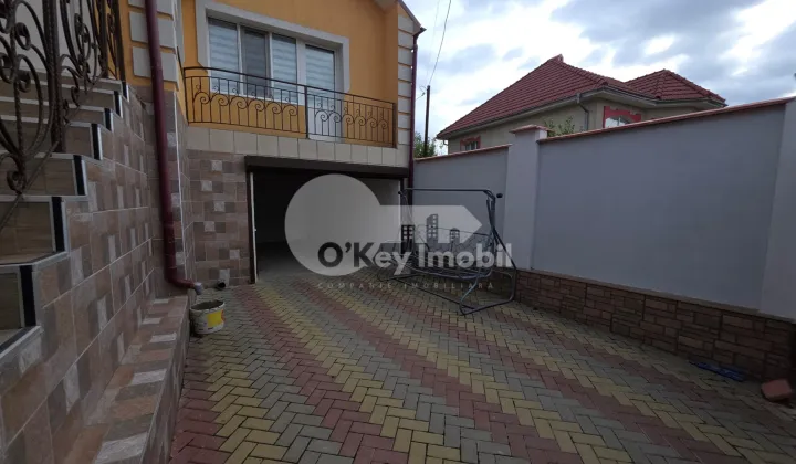 Дом, ЯЛОВЕНЫ