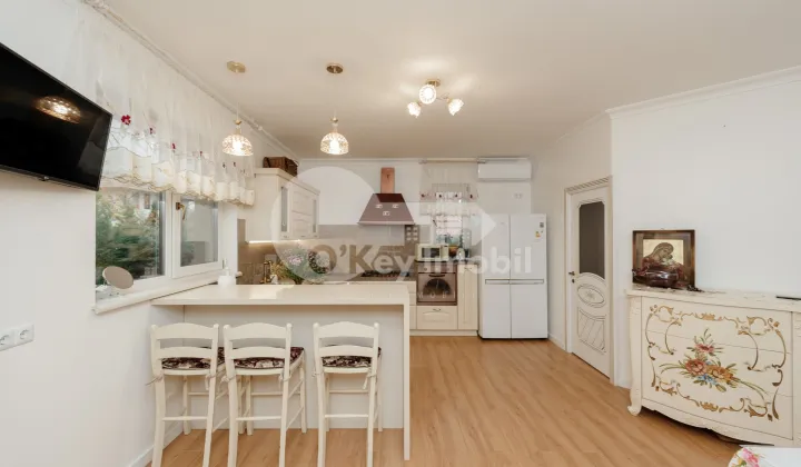 Дом, ДУМБРАВА