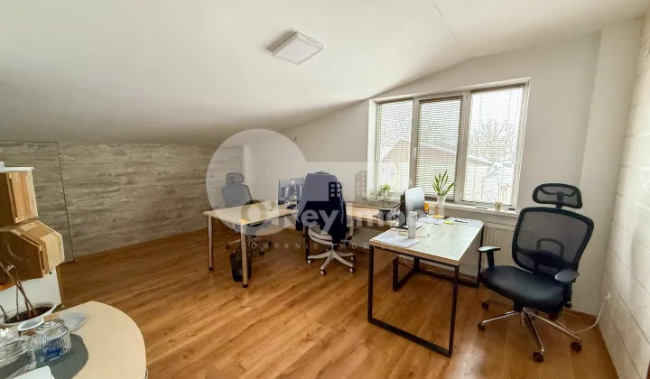 Oficiu, Centru, ARMENEASCĂ