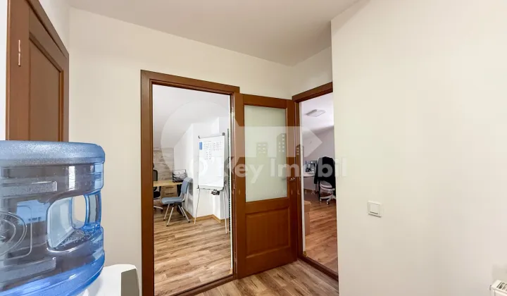 Oficiu, Centru, ARMENEASCĂ