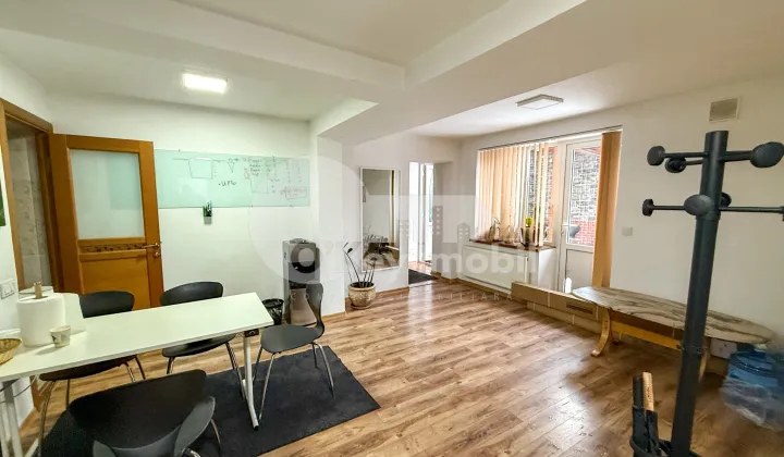 Oficiu, Centru, ARMENEASCĂ