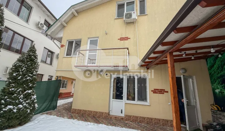 Oficiu, Centru, ARMENEASCĂ